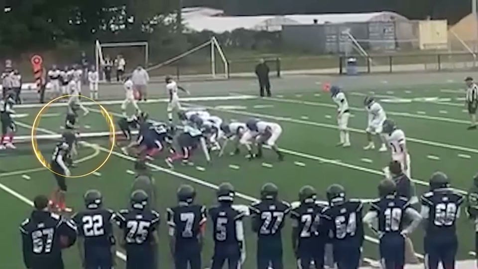 Football play with the original athlete highlight circle